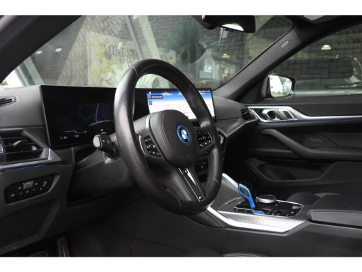 BMW i4 eDrive40 High Executive M Sport / Achteruitrijcamera / Stoelverwarming / Cruise Control / Aircond... ActivLease financial lease