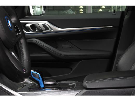 BMW i4 eDrive40 High Executive M Sport / Achteruitrijcamera / Stoelverwarming / Cruise Control / Aircond... ActivLease financial lease