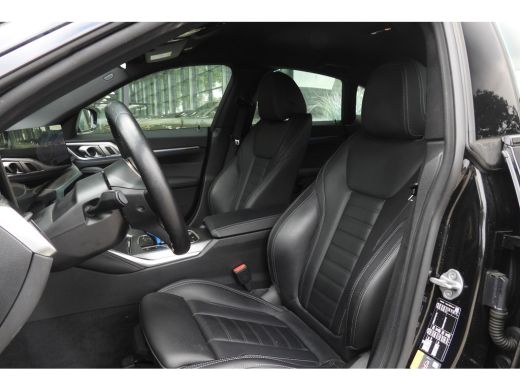 BMW i4 eDrive40 High Executive M Sport / Achteruitrijcamera / Stoelverwarming / Cruise Control / Aircond... ActivLease financial lease