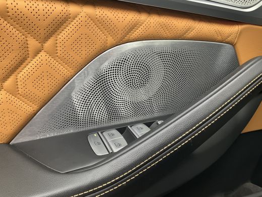 BMW M8 Competition Keramisch Bowers&Wilkins HUD Carbon SoftClose Leder Voll.Onderhouden! ActivLease financial lease