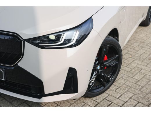 BMW X3 30e xDrive M Sport Automaat / Trekhaak / Sportstoelen / Stoelventilatie / Comfort Access / Adapti... ActivLease financial lease