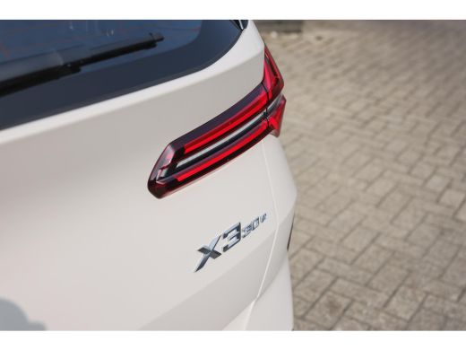 BMW X3 30e xDrive M Sport Automaat / Trekhaak / Sportstoelen / Stoelventilatie / Comfort Access / Adapti... ActivLease financial lease