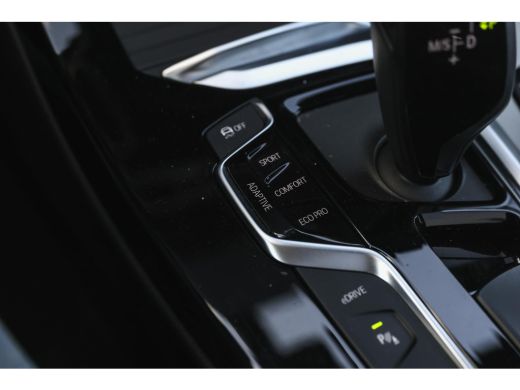 BMW X3 xDrive30e High Executive M Sport Automaat / Panoramadak / Trekhaak / Sportstoelen / Adaptief onde... ActivLease financial lease