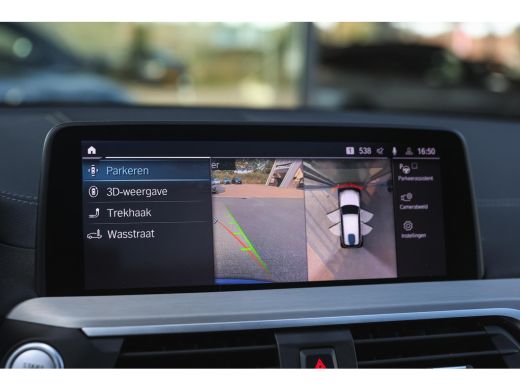 BMW X3 xDrive30e High Executive M Sport Automaat / Panoramadak / Trekhaak / Sportstoelen / Adaptief onde... ActivLease financial lease