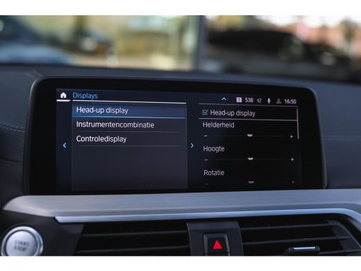 BMW X3 xDrive30e High Executive M Sport Automaat / Panoramadak / Trekhaak / Sportstoelen / Adaptief onde... ActivLease financial lease