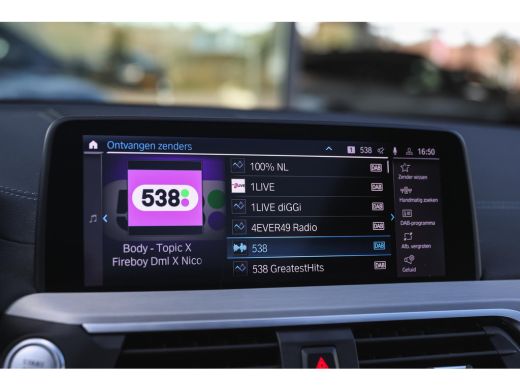 BMW X3 xDrive30e High Executive M Sport Automaat / Panoramadak / Trekhaak / Sportstoelen / Adaptief onde... ActivLease financial lease