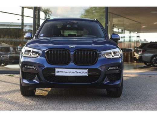 BMW X3 xDrive30e High Executive M Sport Automaat / Panoramadak / Trekhaak / Sportstoelen / Adaptief onde... ActivLease financial lease