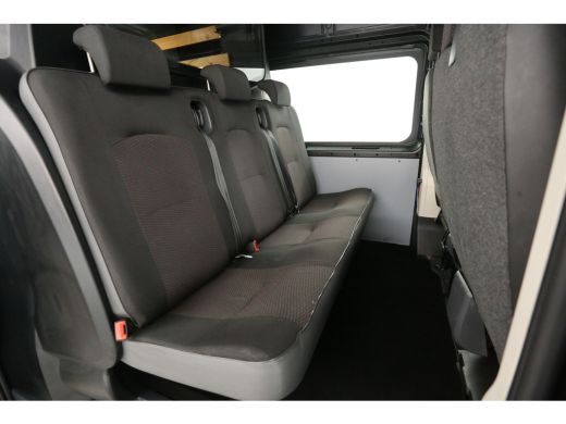 Citroën Jumper 30 2.2 BlueHDi L2H2 | DC | Airco | Camera | Cruise | 2500kg | Trekh. | Navigatie ActivLease financial lease