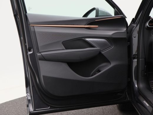 CUPRA Terramar 1.5 TSi 272 Pk Automaat e-Hybrid VZ Performance | Panoramadak | Trekhaak | 360° Camera | Adaptive... ActivLease financial lease