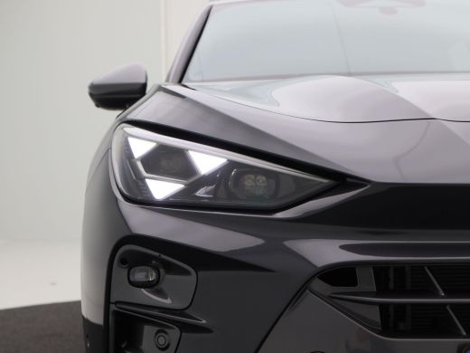 CUPRA Terramar 1.5 TSi 272 Pk Automaat e-Hybrid VZ Performance | Panoramadak | Trekhaak | 360° Camera | Adaptive... ActivLease financial lease