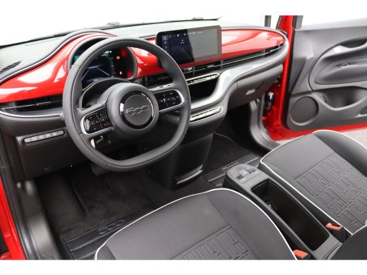 Fiat 500 Urban 42 kWh | Airco (automatisch) | Apple Carplay/Android Auto|telefoonintegratie premium | Audi... ActivLease financial lease