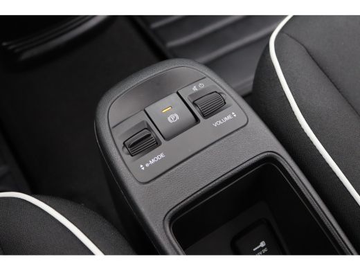 Fiat 500 Urban 42 kWh | Airco (automatisch) | Apple Carplay/Android Auto|telefoonintegratie premium | Audi... ActivLease financial lease