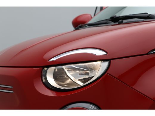 Fiat 500 Urban 42 kWh | Airco (automatisch) | Apple Carplay/Android Auto|telefoonintegratie premium | Audi... ActivLease financial lease