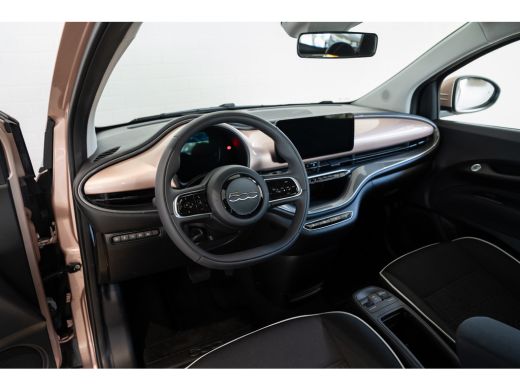 Fiat 500 Urban 42 kWh | Camera | Stoelverwarming | Climate Controle | Parkeersensoren | Apple Carplay & An... ActivLease financial lease