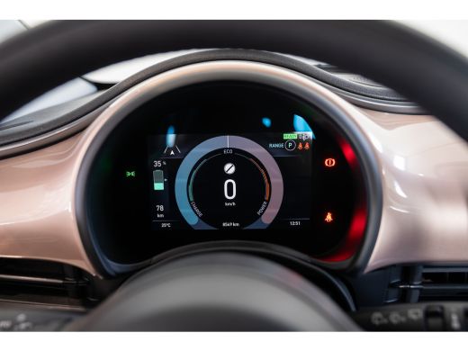 Fiat 500 Urban 42 kWh | Camera | Stoelverwarming | Climate Controle | Parkeersensoren | Apple Carplay & An... ActivLease financial lease