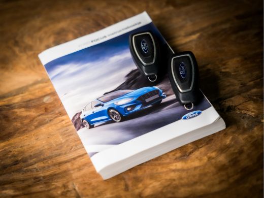 Ford Focus 1.0 EcoBoost Titanium Sport (APPLE CARPLAY, GROOT NAVI, KEYLESS, LED KOPLAMPEN, GETINT GLAS, SPOR... ActivLease financial lease