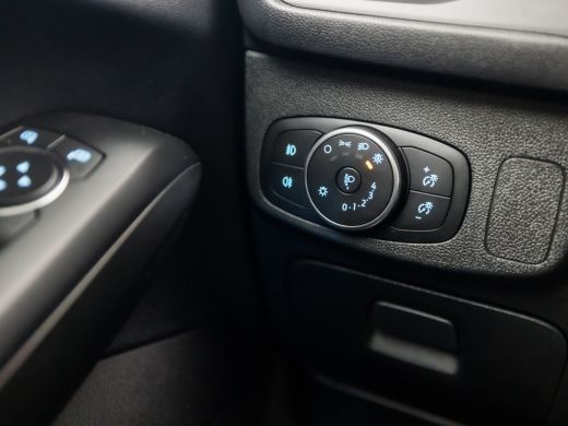 Ford Focus 1.0 EcoBoost Titanium Sport (APPLE CARPLAY, GROOT NAVI, KEYLESS, LED KOPLAMPEN, GETINT GLAS, SPOR... ActivLease financial lease