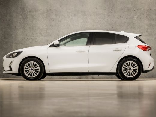 Ford Focus 1.0 EcoBoost Titanium Sport (APPLE CARPLAY, GROOT NAVI, KEYLESS, LED KOPLAMPEN, GETINT GLAS, SPOR... ActivLease financial lease