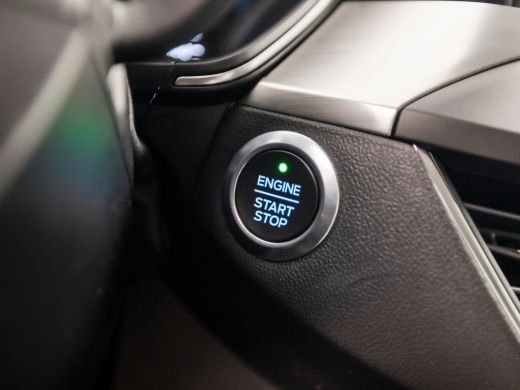 Ford Focus 1.0 EcoBoost Titanium Sport (APPLE CARPLAY, GROOT NAVI, KEYLESS, LED KOPLAMPEN, GETINT GLAS, SPOR... ActivLease financial lease