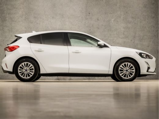 Ford Focus 1.0 EcoBoost Titanium Sport (APPLE CARPLAY, GROOT NAVI, KEYLESS, LED KOPLAMPEN, GETINT GLAS, SPOR... ActivLease financial lease