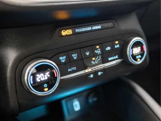 Ford Focus 1.0 EcoBoost Titanium Sport (APPLE CARPLAY, GROOT NAVI, KEYLESS, LED KOPLAMPEN, GETINT GLAS, SPOR... ActivLease financial lease