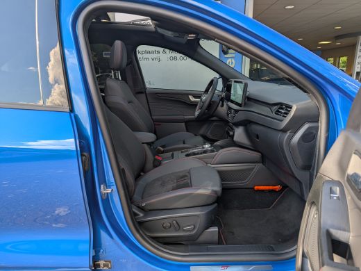Ford Kuga 2.5 PHEV ST-Line X 242pk | Camera | Winter Pack | Climate | Elek. Achterklep | B&O | Dodehoek | P... ActivLease financial lease