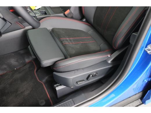 Ford Kuga 2.5 PHEV ST-Line X | Snel Leverbaar! | Black Package | Wegklapbare Trekhaak | Panoramadak | Winte... ActivLease financial lease