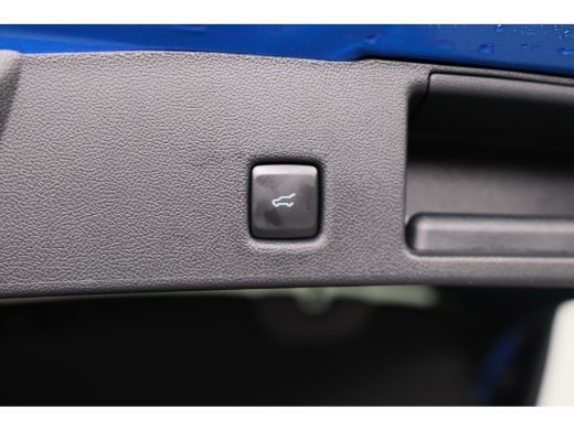 Ford Kuga 2.5 PHEV ST-Line X | Snel Leverbaar! | Black Package | Wegklapbare Trekhaak | Panoramadak | Winte... ActivLease financial lease