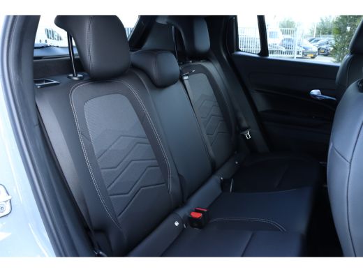 Jeep Avenger Summit | Infotainment & Convenience Pack | Warmtepomp | Winter Pack ActivLease financial lease