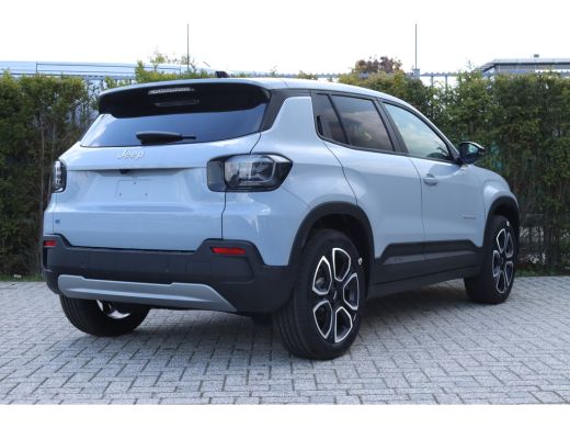 Jeep Avenger Summit | Infotainment & Convenience Pack | Warmtepomp | Winter Pack ActivLease financial lease