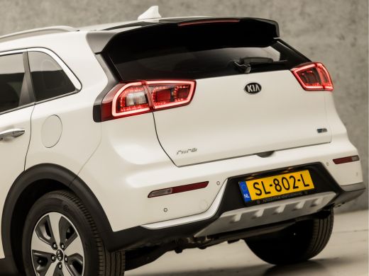 Kia Niro 1.6 GDi Hybrid Sport 142Pk Automaat (APPLE CARPLAY, PARELMOER, NAVIGATIE, CAMERA, GETINT GLAS, LE... ActivLease financial lease
