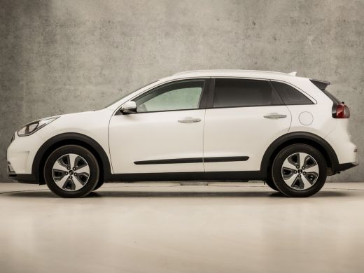 Kia Niro 1.6 GDi Hybrid Sport 142Pk Automaat (APPLE CARPLAY, PARELMOER, NAVIGATIE, CAMERA, GETINT GLAS, LE... ActivLease financial lease