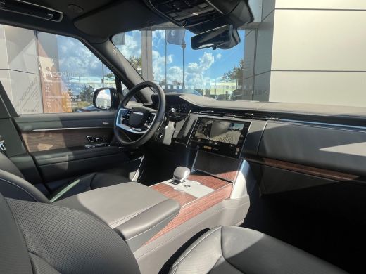 Land Rover Range Rover P550e Autobiography PHEV | 23 Inch 'SV' | Shadow Pack | Head-Up | Lederen hemel | Massage | Softc... ActivLease financial lease