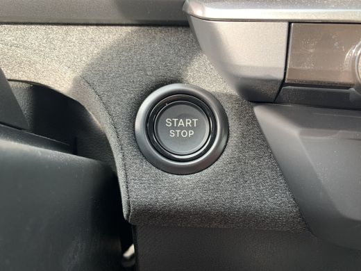 Opel Grandland GS | Draadloze telefoonlader (Inductie) | Elektronische klimaatregeling met twee zones | LED dagr... ActivLease financial lease