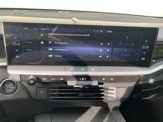 Opel Grandland GS | Draadloze telefoonlader (Inductie) | Elektronische klimaatregeling met twee zones | LED dagr... ActivLease financial lease