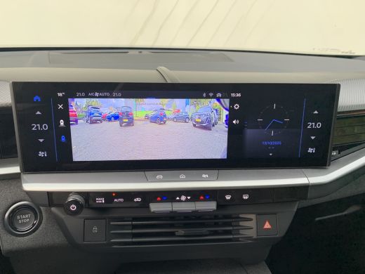 Opel Grandland GS | Draadloze telefoonlader (Inductie) | Elektronische klimaatregeling met twee zones | LED dagr... ActivLease financial lease