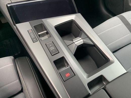 Opel Grandland GS | Draadloze telefoonlader (Inductie) | Elektronische klimaatregeling met twee zones | LED dagr... ActivLease financial lease