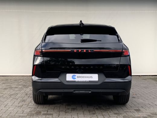 Opel Grandland GS | Draadloze telefoonlader (Inductie) | Elektronische klimaatregeling met twee zones | LED dagr... ActivLease financial lease