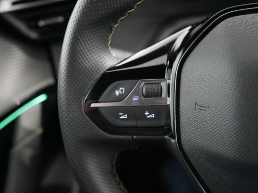 Peugeot 208 1.2 PureTech GT | Achteruitrijcamera | Airco (automatisch) | Apple Carplay/Android Auto|telefooni... ActivLease financial lease