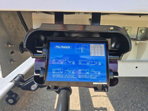 Peugeot Boxer 435 2.2 BlueHDi Bakwagen + laadklep - 165 Pk - Euro 6 - Airco - Cruise Control ActivLease financial lease