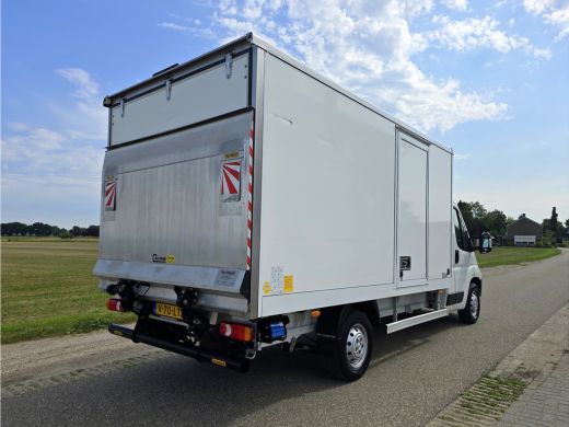 Peugeot Boxer 435 2.2 BlueHDi Bakwagen + laadklep - 165 Pk - Euro 6 - Airco - Cruise Control ActivLease financial lease