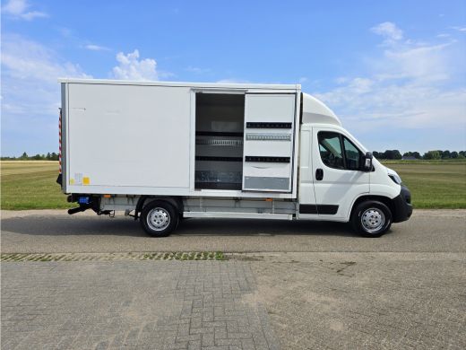 Peugeot Boxer 435 2.2 BlueHDi Bakwagen + laadklep - 165 Pk - Euro 6 - Airco - Cruise Control ActivLease financial lease