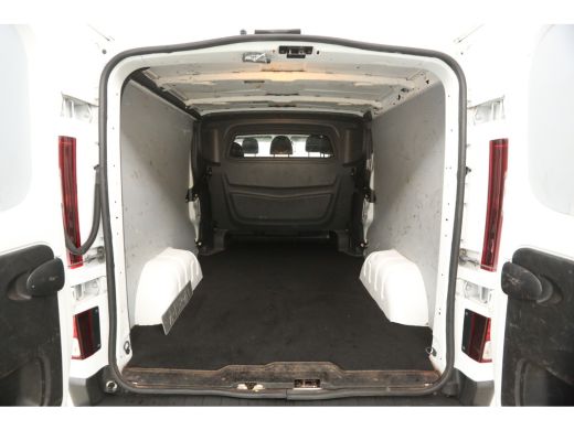 Renault Trafic 1.6 dCi T29 L2H1 | DC | Airco | Trekh. | Navigatie | Cruise | Imperiaal | Parkeersens. ActivLease financial lease