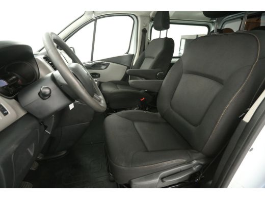 Renault Trafic 1.6 dCi T29 L2H1 | DC | Airco | Trekh. | Navigatie | Cruise | Imperiaal | Parkeersens. ActivLease financial lease