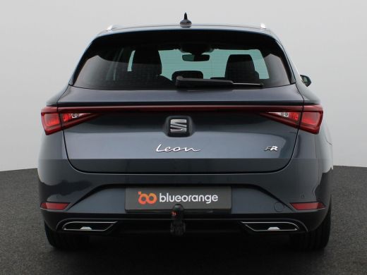 Seat Leon 1.5 eTSI FR Business Intense 150PK DSG Adaptieve Cruise Controle, Parkeersensoren Achter, Stoelve... ActivLease financial lease