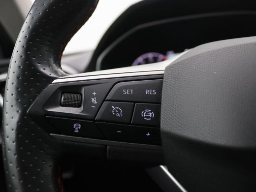 Seat Leon 1.5 eTSI FR Business Intense 150PK DSG Adaptieve Cruise Controle, Parkeersensoren Achter, Stoelve... ActivLease financial lease