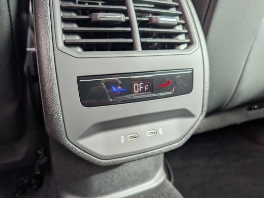 Seat Leon 1.5 TSI FR Business Intense 150pk | Navi | Carplay | Climate | Adap. Cruise | Dodehoek | 1e Eigen... ActivLease financial lease