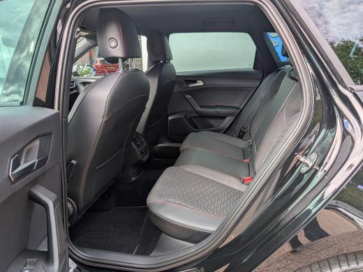 Seat Leon 1.5 TSI FR Business Intense 150pk | Navi | Carplay | Climate | Adap. Cruise | Dodehoek | 1e Eigen... ActivLease financial lease