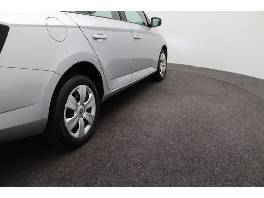 Skoda Fabia Combi 1.0 TSI Active | Achterbank neerklapbaar | Airco | Bestuurdersairbag ActivLease financial lease