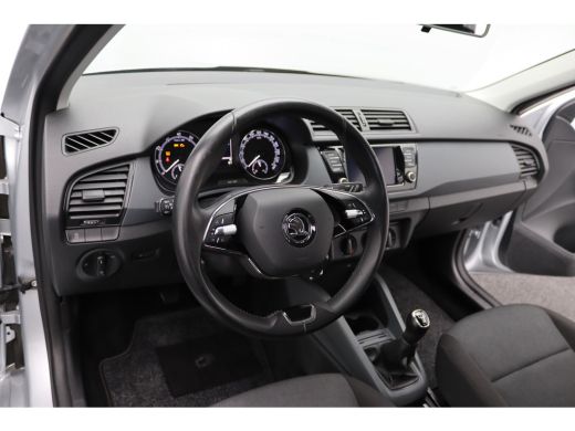 Skoda Fabia Combi 1.0 TSI Active | Achterbank neerklapbaar | Airco | Bestuurdersairbag ActivLease financial lease